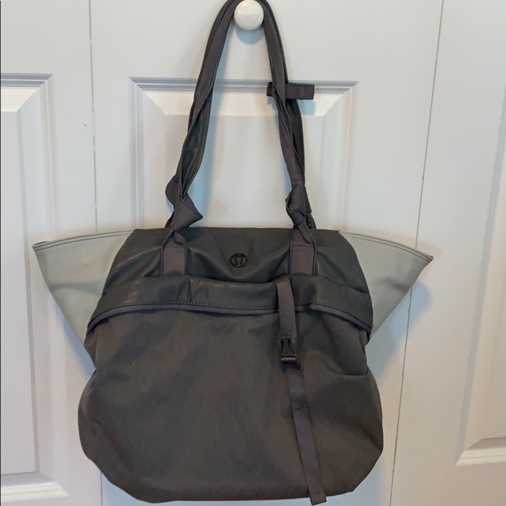 Lululemon gym bag